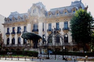 1200px-Palatul_Cantacuzino,_Calea_Victoriei_141